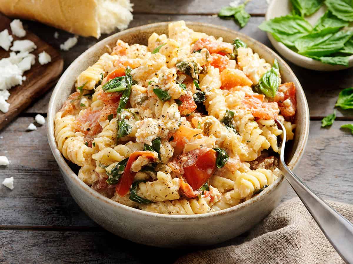 Unlock the Viral Secret: Easy Baked Feta Pasta (TikTok Pasta)